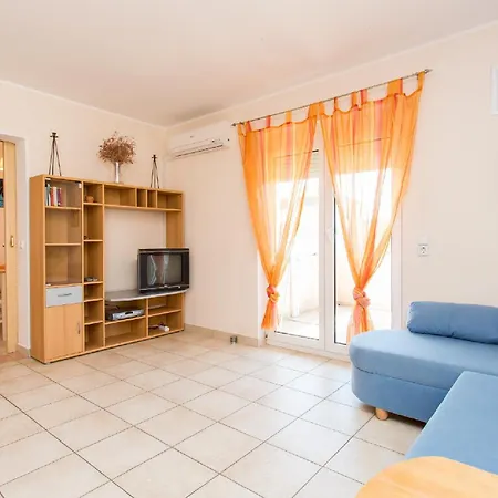 Apartament Andreas *